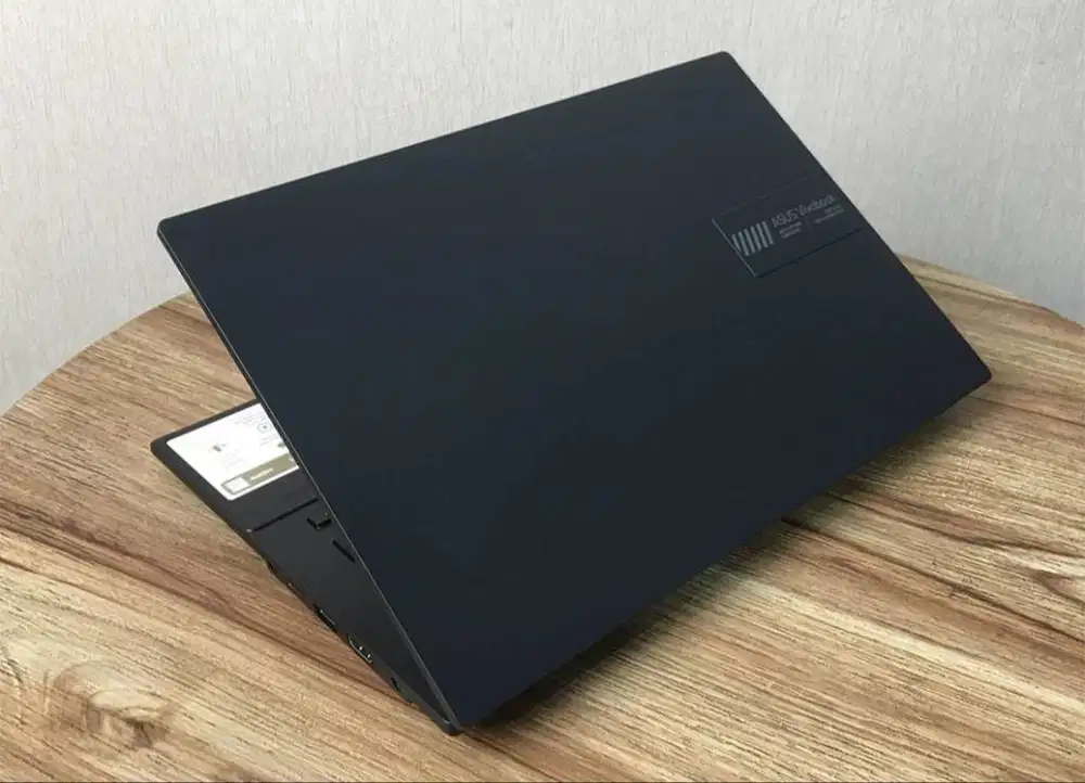 ASUS VivoBook Go E1404FA - Mulus