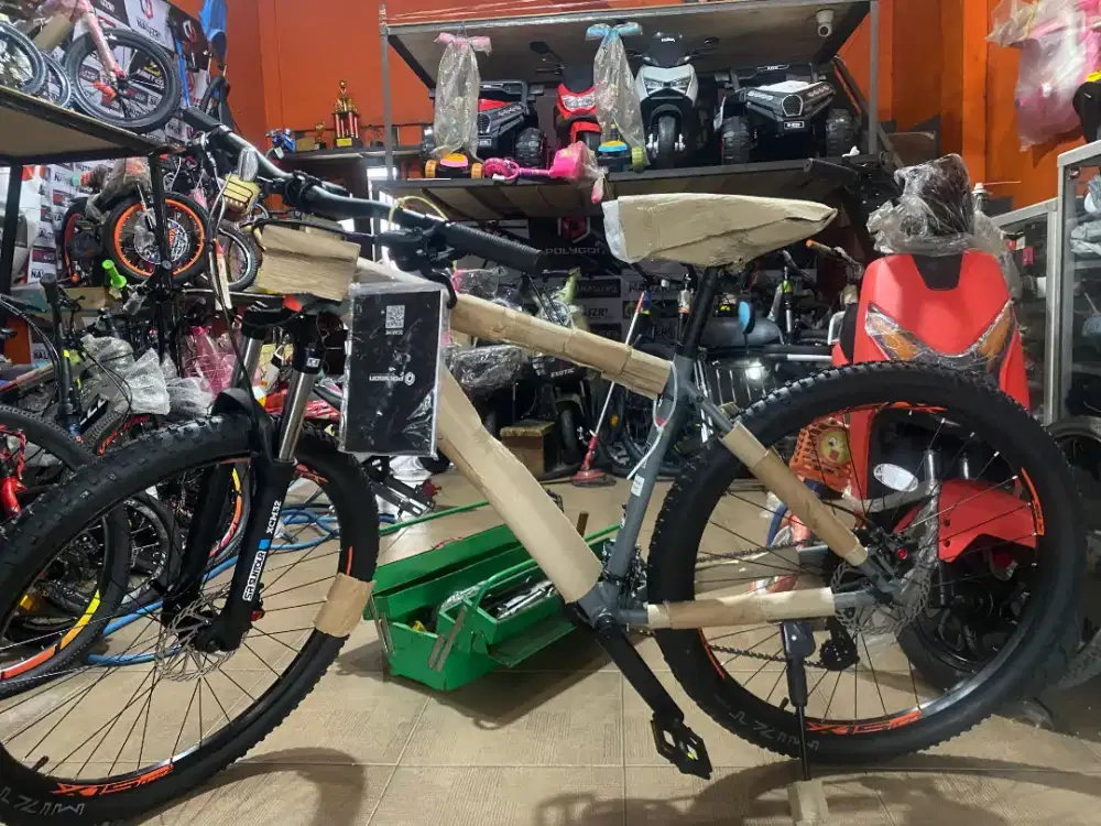 sepedah mtb polygon premier 4