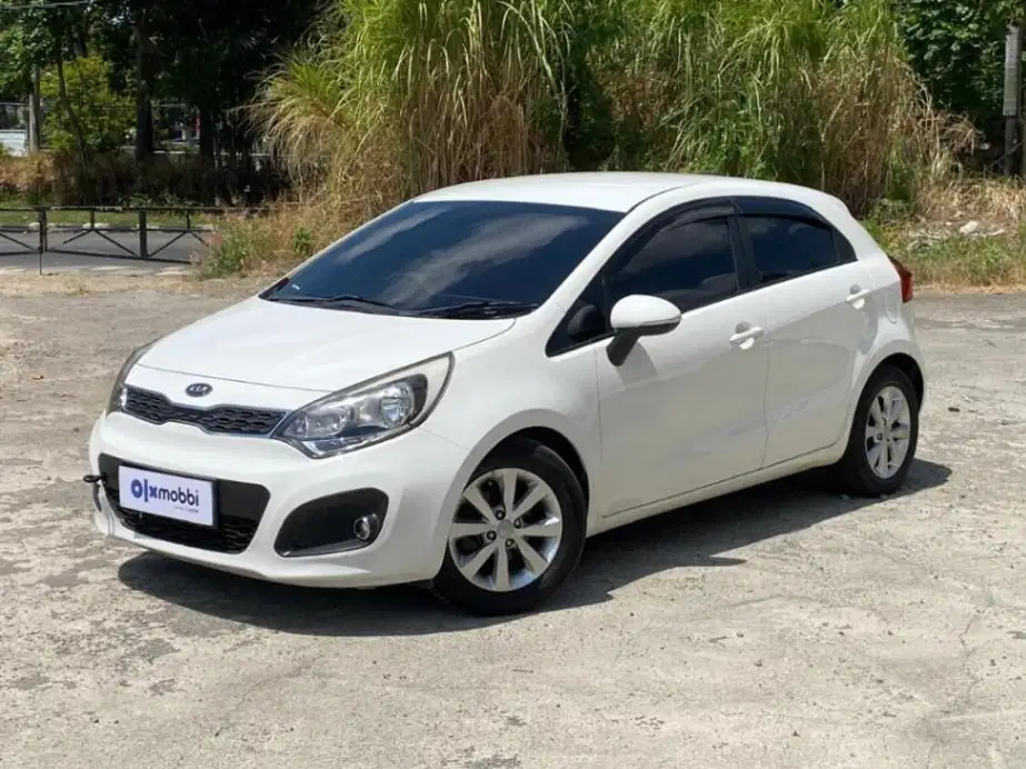 KIA Rio 1.4 SE Bensin-AT 2012 Putih WBQ