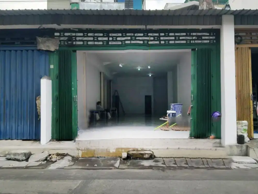 Ruko SIAP PAKAI Lokasi Bagus Strategis Jl. Bunguran Surabaya Utara