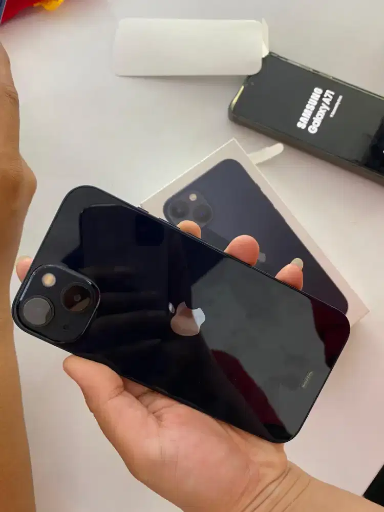 IPHONE 13 GARANSI RESMI IBOX