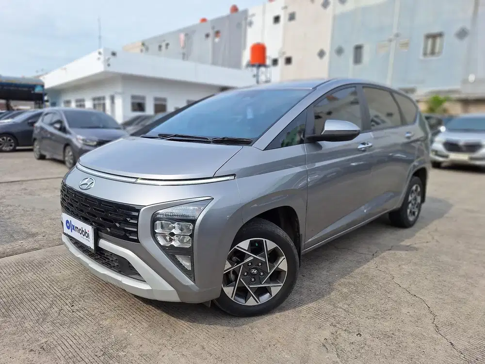 Pajak Panjang - Hyundai Stargazer 1.5 Prime Bensin-AT 2022
