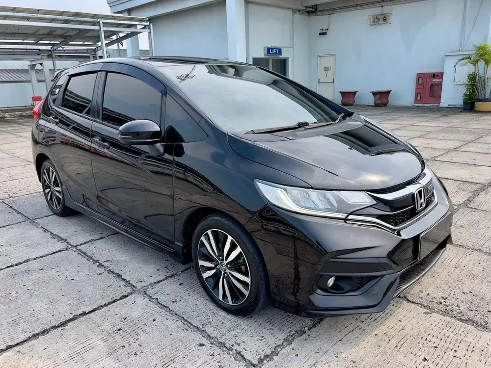 [LOW KM 51.000] HONDA JAZZ RS AT 2018 HITAM ISTIMEWA MATIC TT 2019