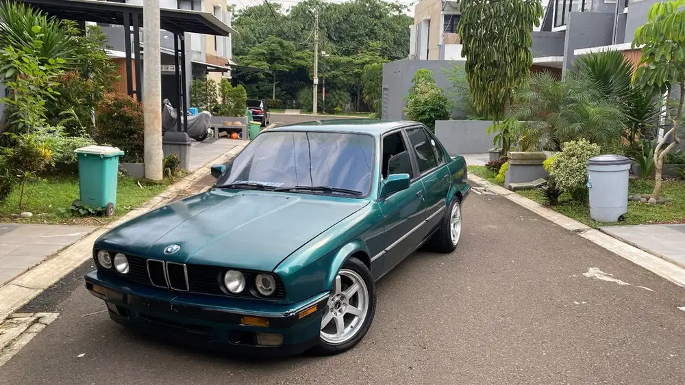 BMW 318i 1991 Bensin