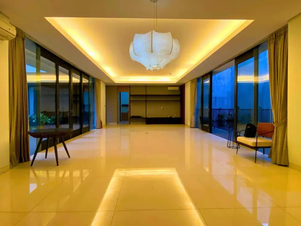 Rumah Mewah Akses Mudah ke Sudirman & SCBD Cocok Untuk Expatriat di Senopati Kebayoran Baru Jakarta Selatan