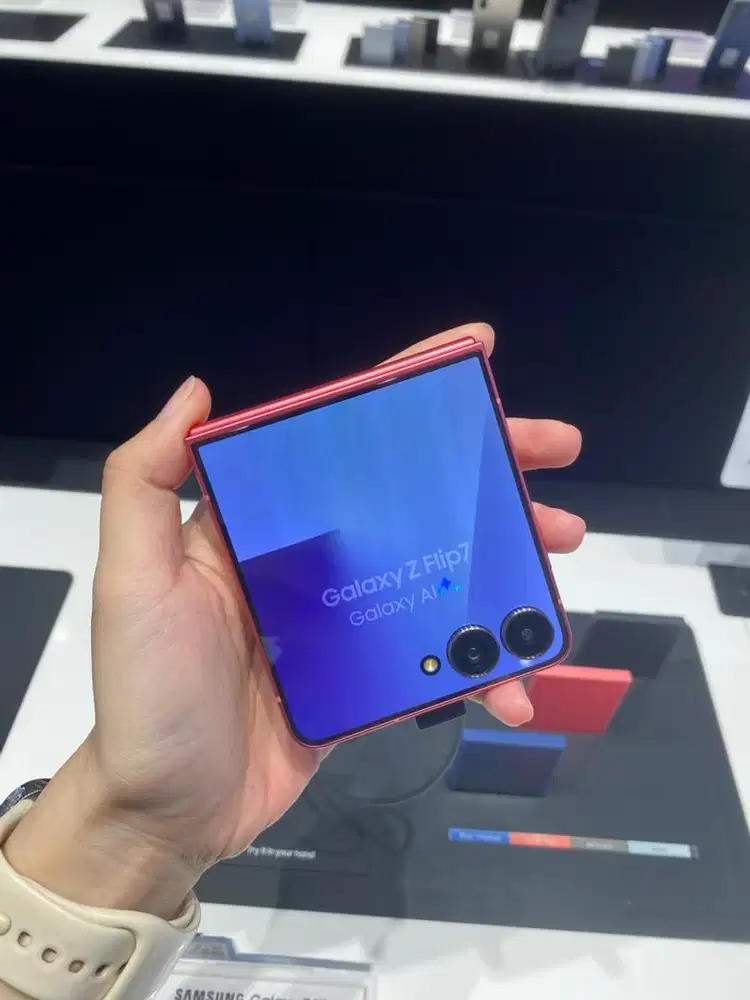 Samsung Galaxy ZFlip 7 512
