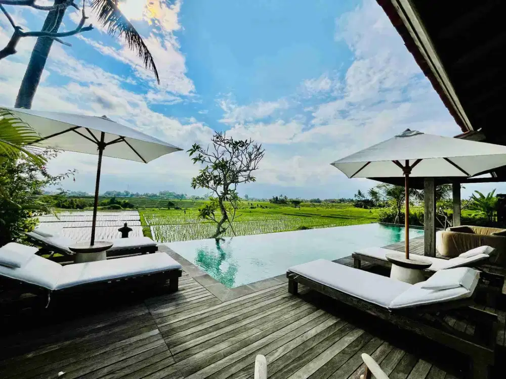 villa nyanyi 2+1 BR dengan view sawah dan dekat ke area cangu