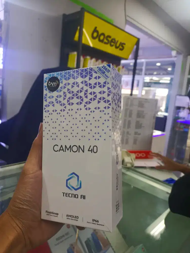 Tecno camon 40 8/256 garansi resmi 1th