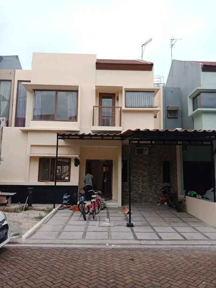 Disewa Rumah Dekat Dengan IKEA Mall dan Semi Furnished di JGC Cakung