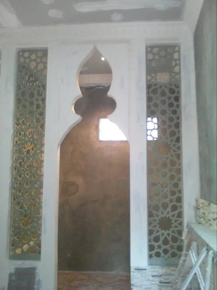 Jasa furniture pasang WPC, PVC, gypsum, partisi dan moulding kantor