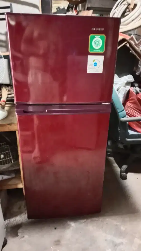 Dijual Kulkas Sharp 2 Pintu berarti garansi, Seri SJ-1960mulus