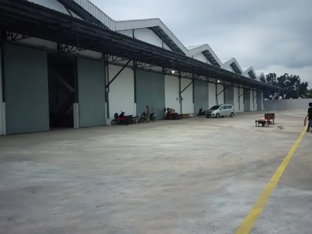 Disewakan Gudang Luas Siap Pakai di Kapuk Kamal Jakarta Barat