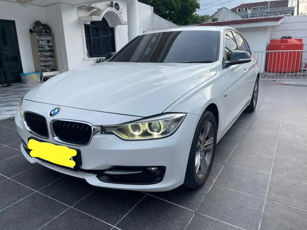 BMW 320i Sport 2014 siap pakai
