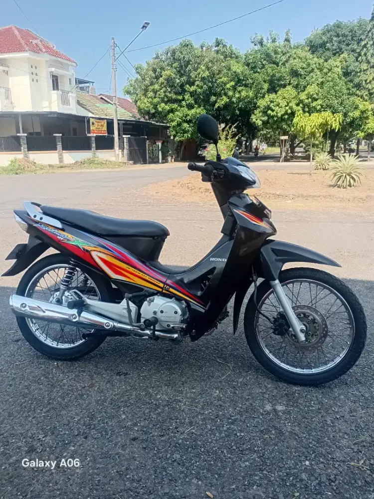 Honda karisma X 125 d