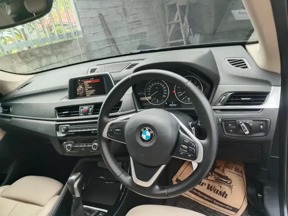 BMW Warna dan kursi khusus Warna promosi khusus .