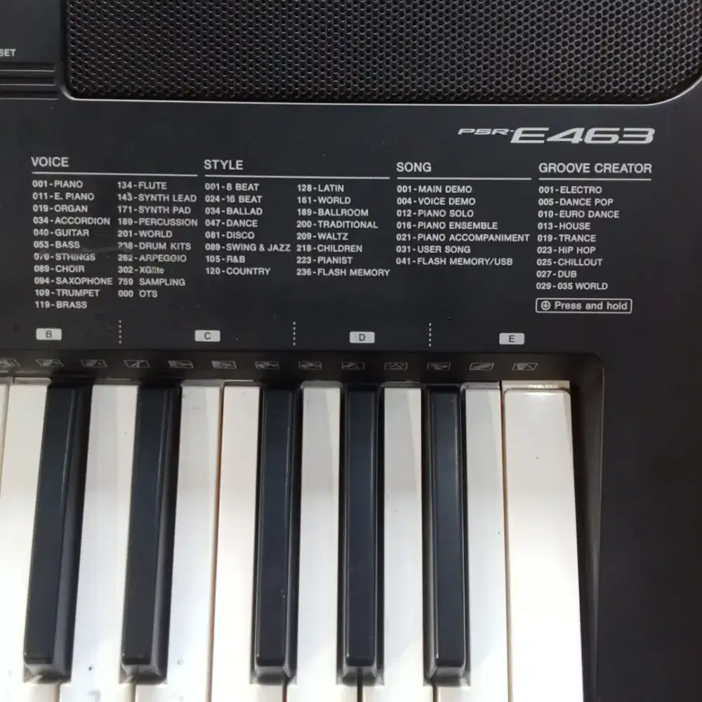 Keyboard Yamaha PSR E463 lengkap
Kondisi masih sangat bagus
Lengkap
