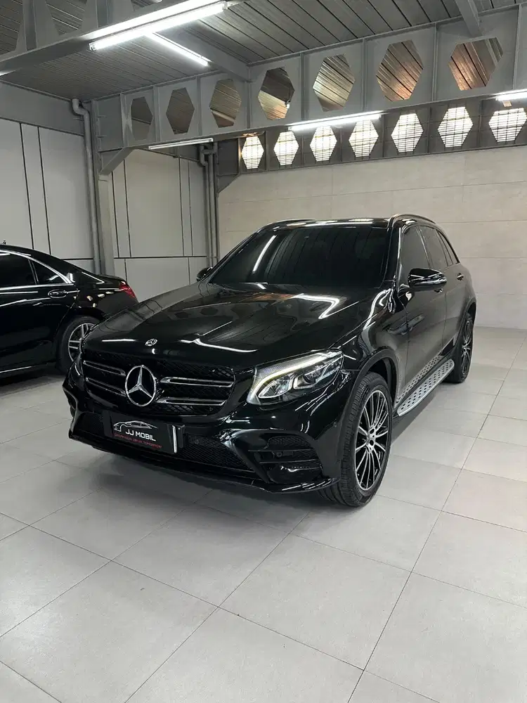 MERCY BENZ GLC 200 2019 HITAM KM38rb