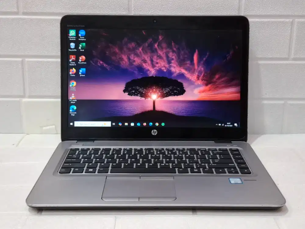 hp EliteBook 840 G3/prosesor Intel Core i5-6300U/Ram 8GB/SSD 256GB