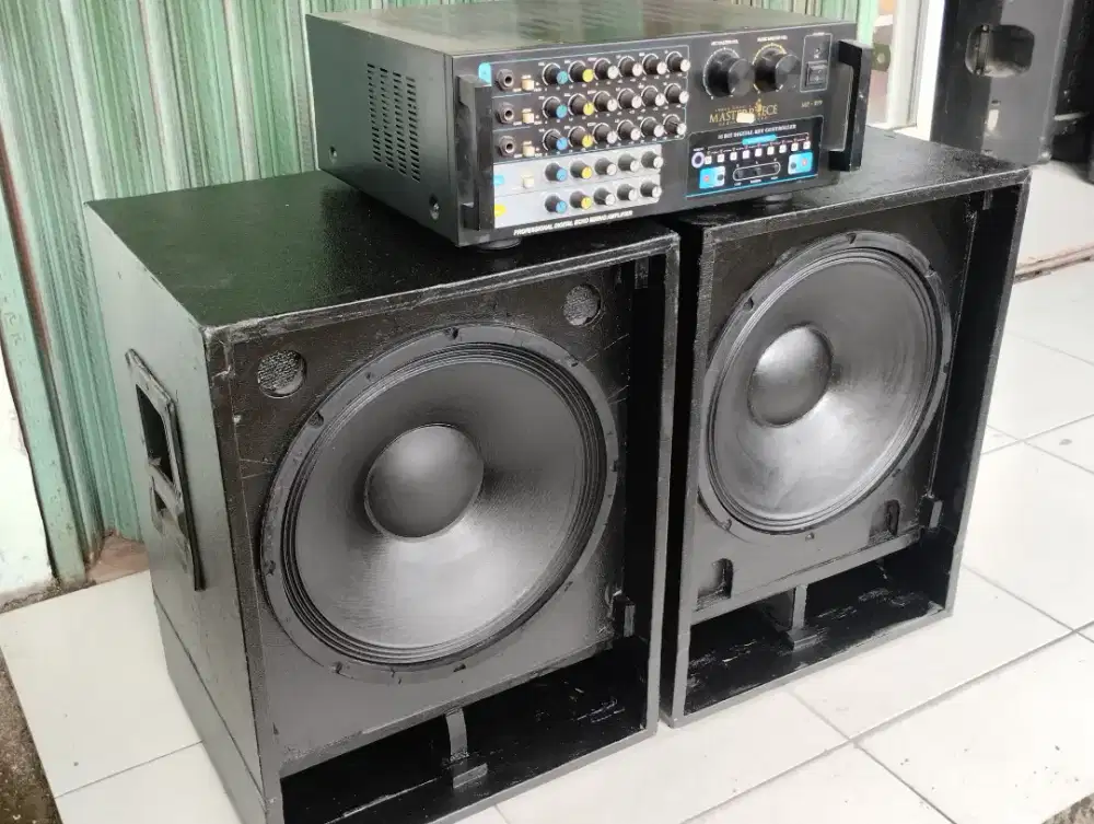 Ampli karaoke & Speaker 15 inch.