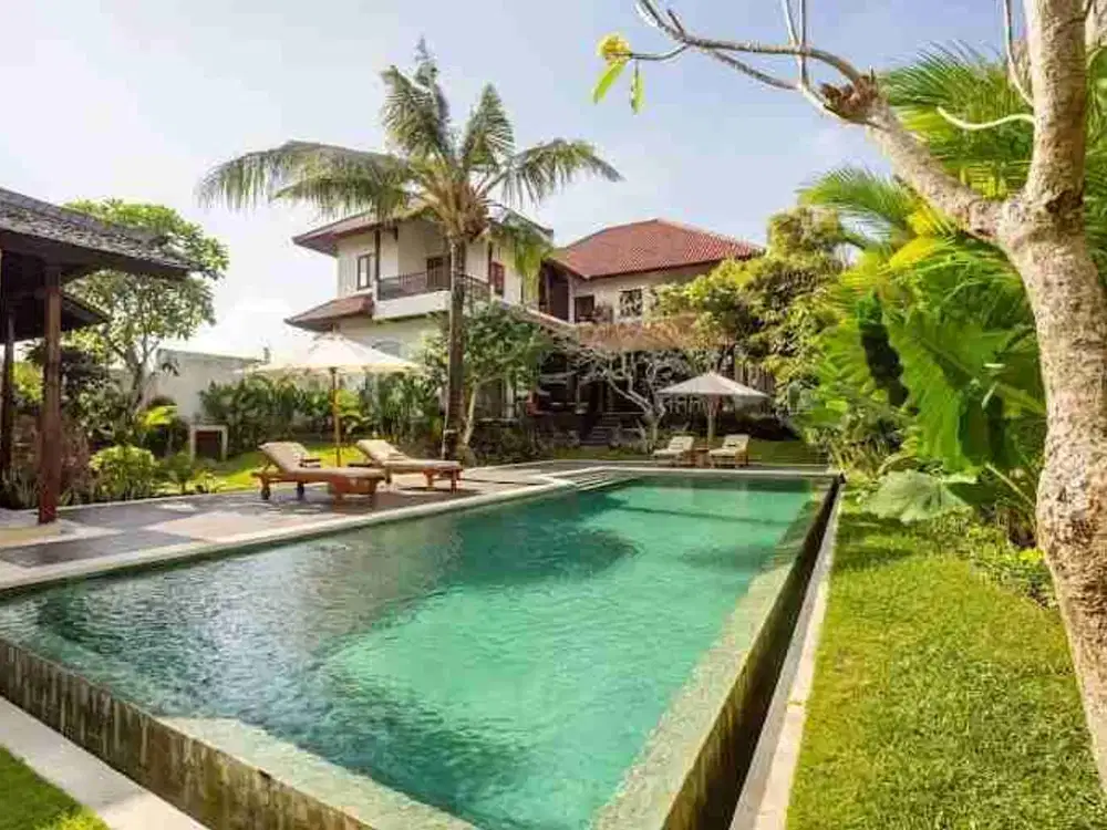 luxury tropical villa for sale in Canggu Brawa