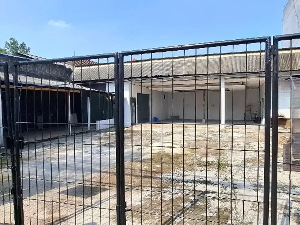 DISEWAKAN UNIT RUANG USAHA DI CINERE DEPOK