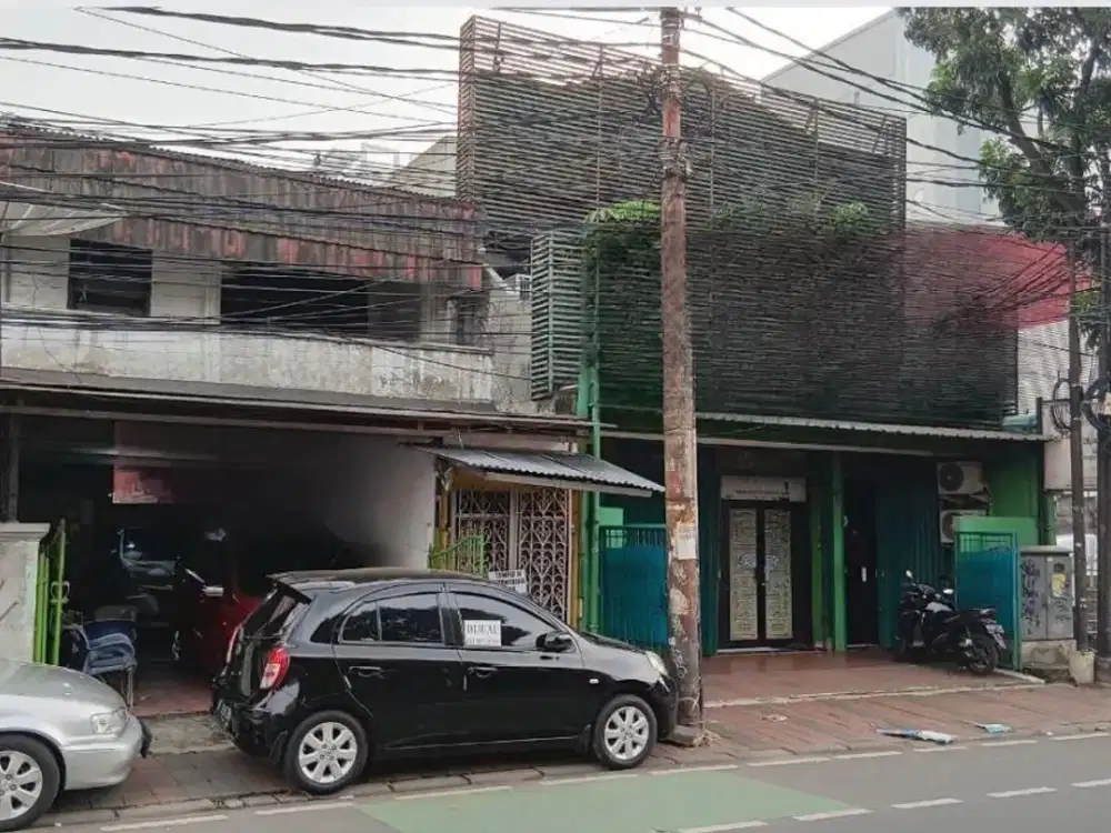 Rumah Stategis Di Jalan Raya Dewi Sartika Cawang 2 Menit Ke Tol MT Haryono