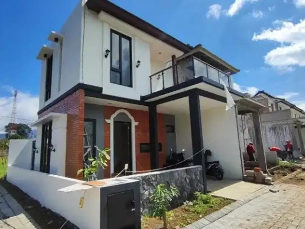 Rumah villa kota batu BONUS private pool gaya jawa modern