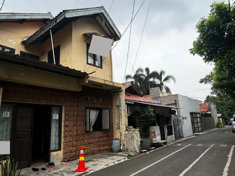 Rumah Akses Jalan 2 Mobil Lega di Menteng Dalam, Dekat Mall Kokas