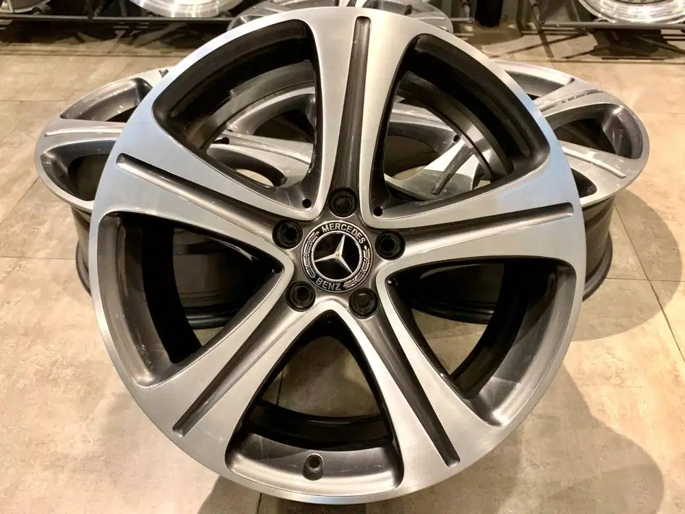 Velg OEM Mercedes Benz E Class W213, R-18, Lebar 8, PCD 5 x 112