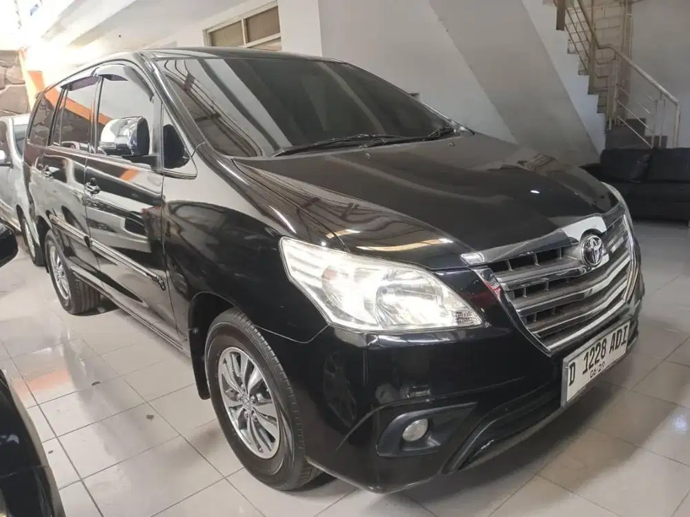 Toyota Innova G at 2015 DP 25jt