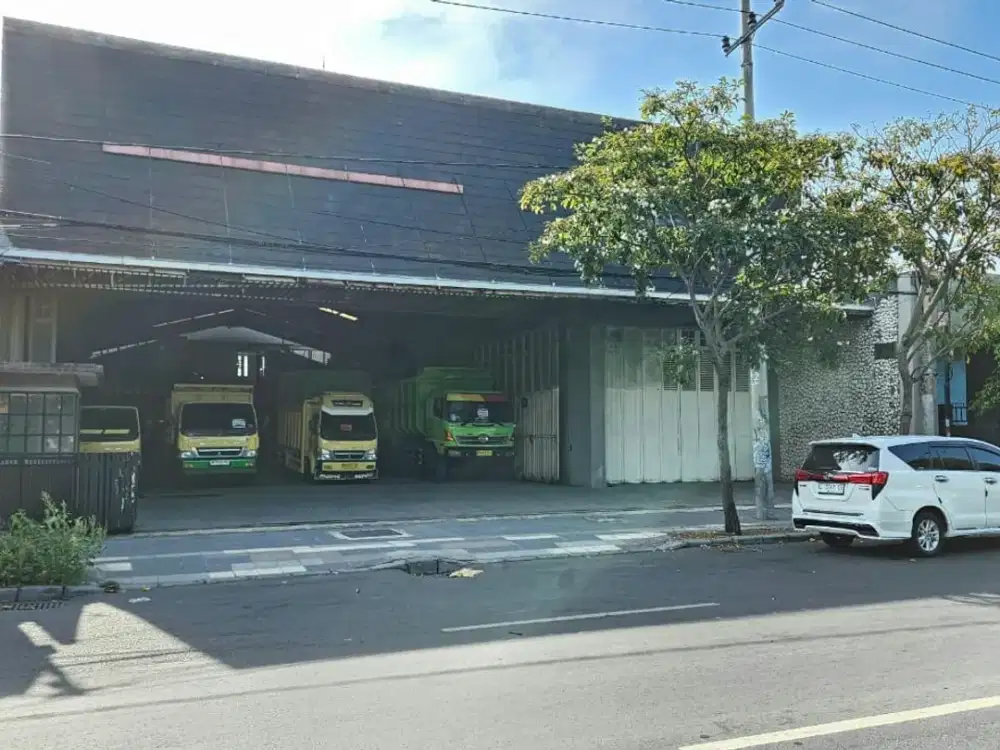 Jual Showroom + Kantor Raya Demak Surabaya