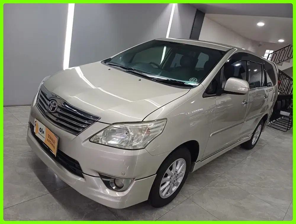 INNOVA 2.0 V LUXURY AT 2013