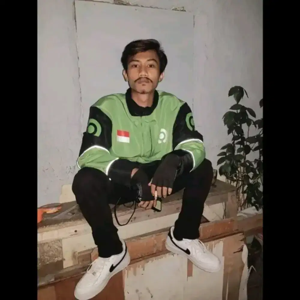 Cari pekerjaan kurir atau packing