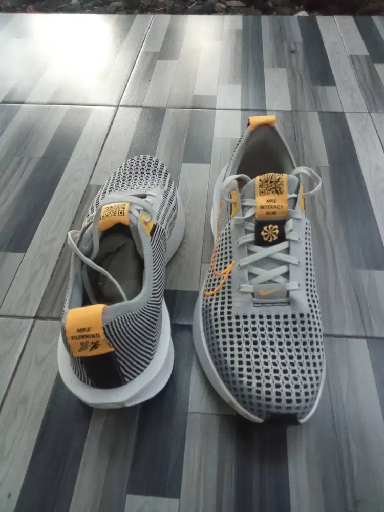 Jual sepatu Nike interact original full box