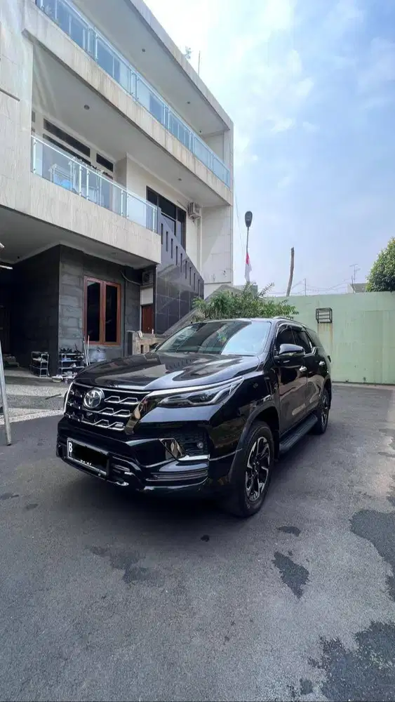 Toyota Fortuner VRZ 2.4 Diesel 4x2 AT 2021 – Km 46rb, Pajak Panjang