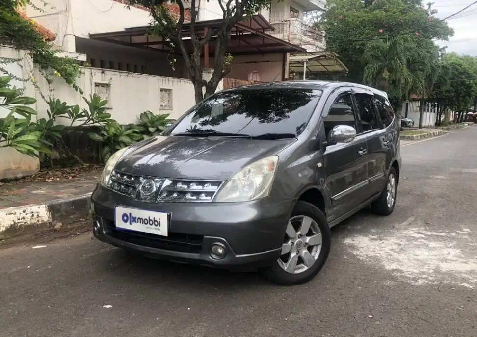 TDP 4,JT Nissan Grand livina 1.5 XV Bensin-MT Abu 2011