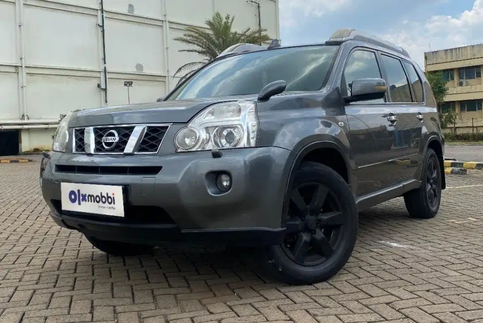 TDP 6,JT Nissan X-Trail 2.5 XT Bensin-AT Hitam 2012