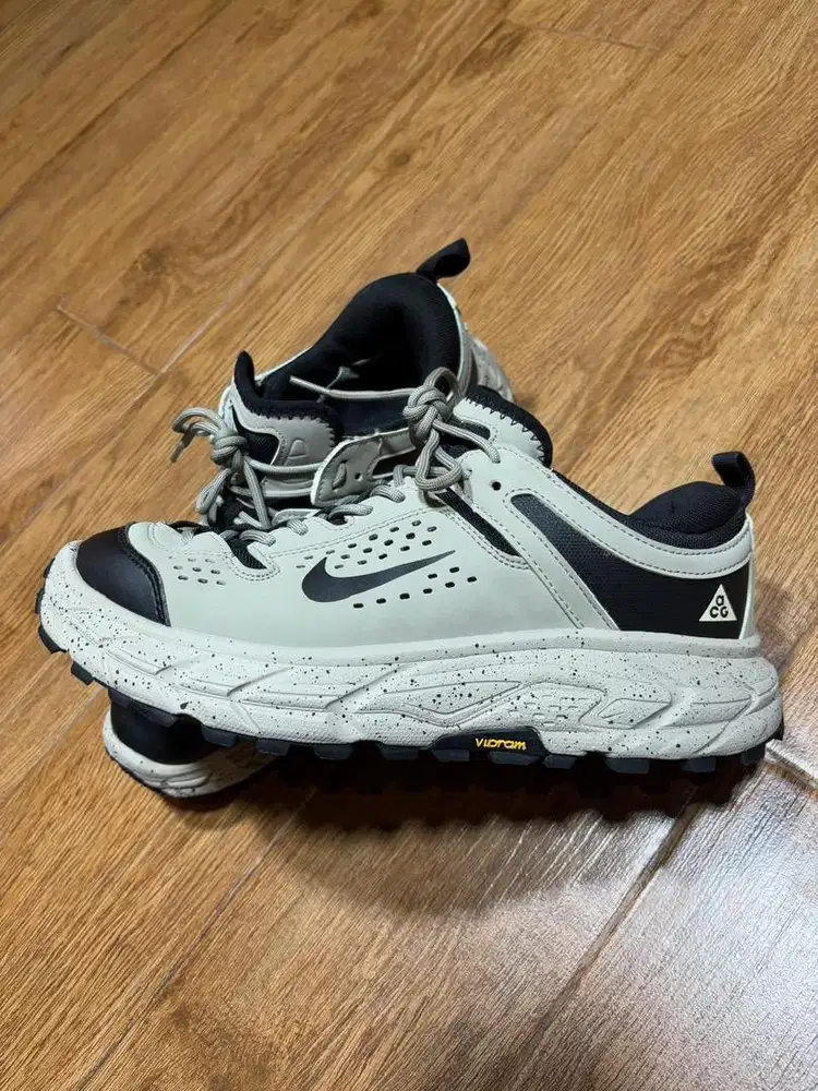 Sepatu trekking N**E ACG & TREKSTA GORETEX size 42