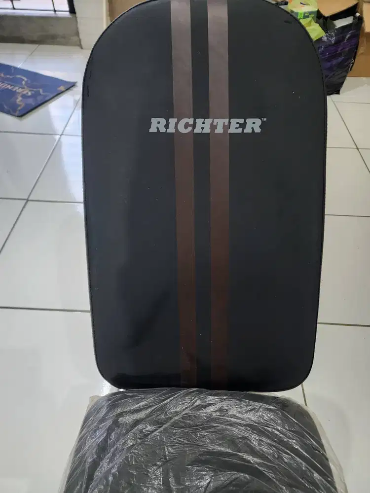 Bangku Sit Up dan Latihan Lengann