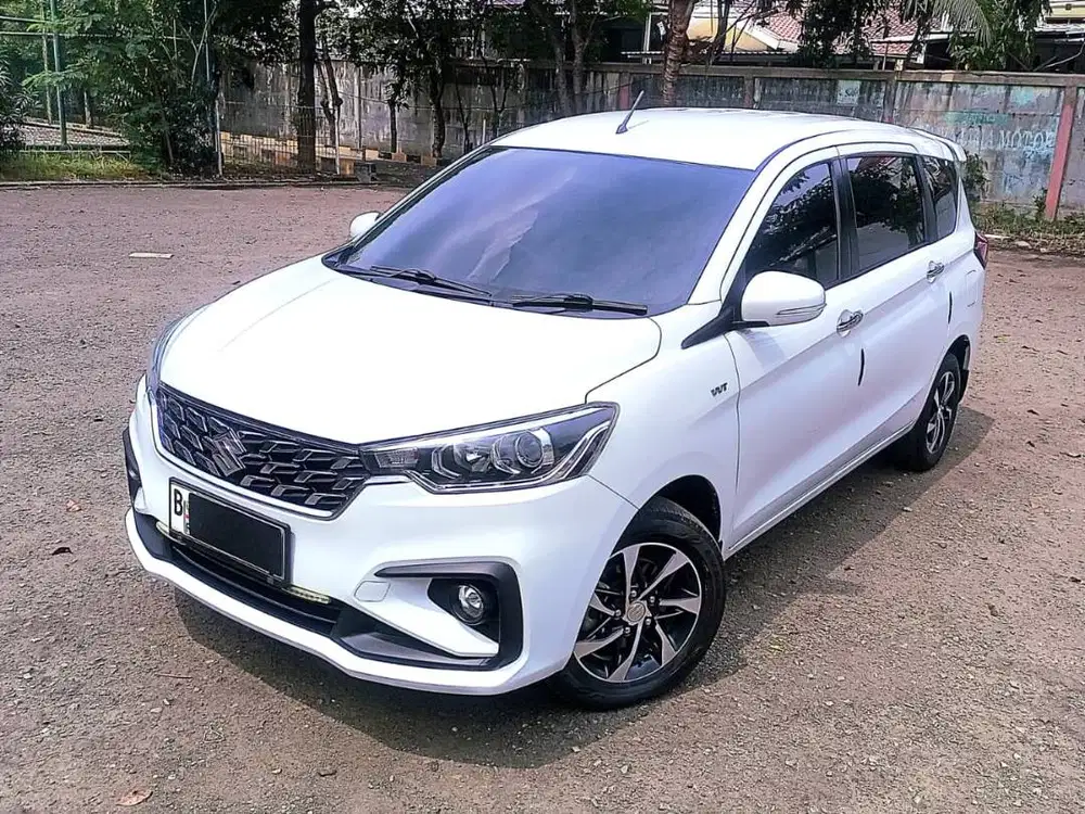 Suzuki Ertiga 1.5 GX Hybrid AT Matic 2023 GL 2024 Putih Seperti Baru