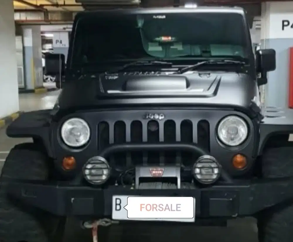 Langka Rubicon MW3 2012 Bensin 3.6 hitam doff