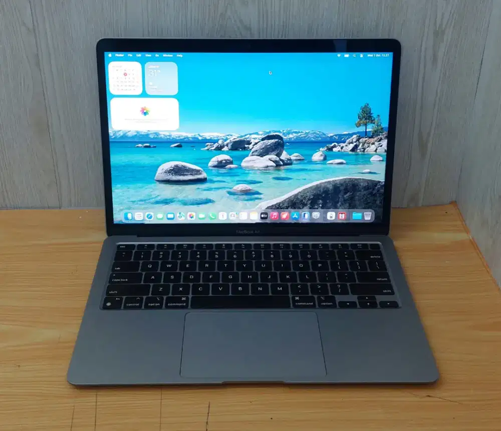 MacBook Air 13 Inch 2020 M1|8GB|256GB|CC 121 Normal|OS Tahoe 26.0