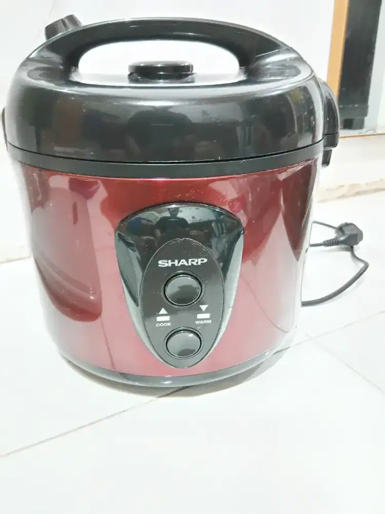 Rice cooker sharp 1,8 liter