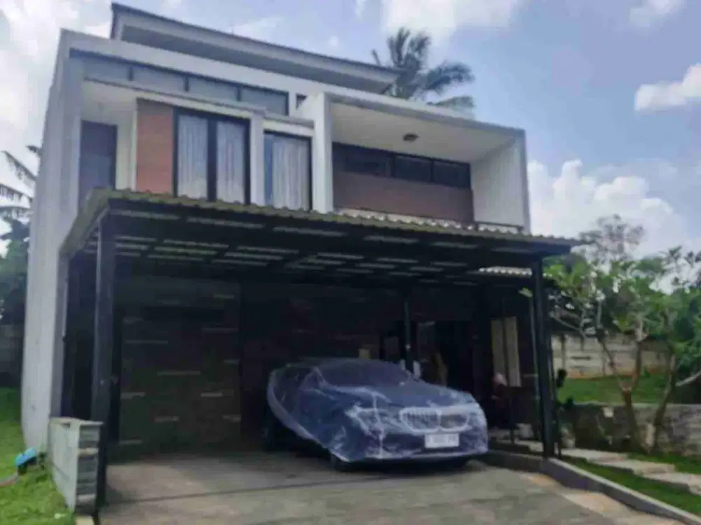 RUMAH 2 Lantai RAPI SIAP HUNI SEMI FURNISHED Depan Taman CITRA GRAND CIBUBUR