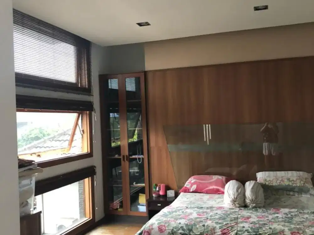 Rumah di sayap pasteur bagus kota bandung