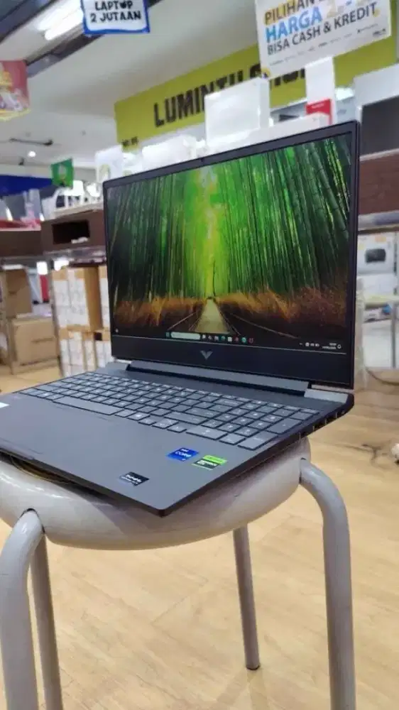 HP Victus 15 FA2716TX – Mica Silver [Intel i5 13420H-16GB-SSD 512GB