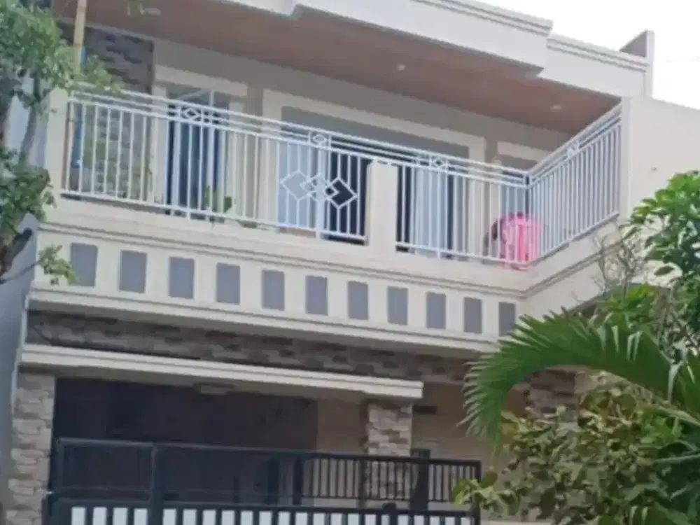 Di Jual Rumah Cantik 2 Lantai Lokasi Srategis di Duren Sawit JakTim