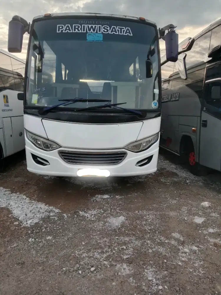Mizubihi canter 136