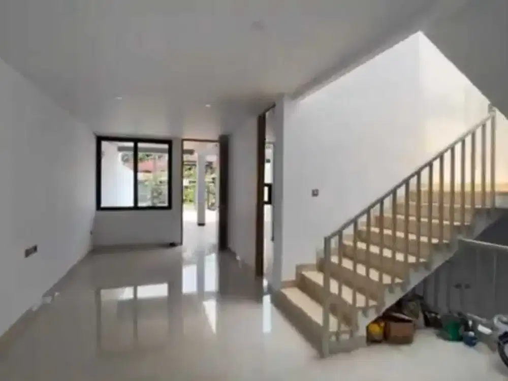 Rumah BARU 4 lantai di babakan jeruk kota bandung