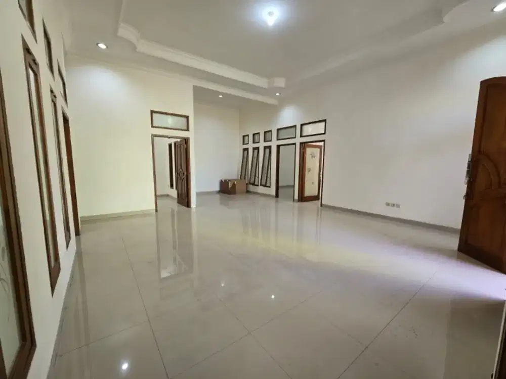 Rumah sayap Sriwijaya BKR Hoek murah kota bandung